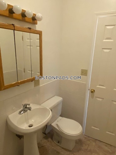 Boston - 4 Beds, 2 Baths