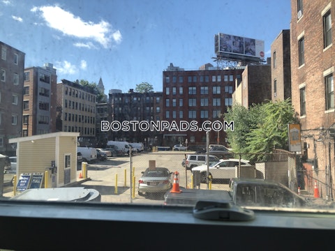 Commonwealth Ave. Boston photo 33