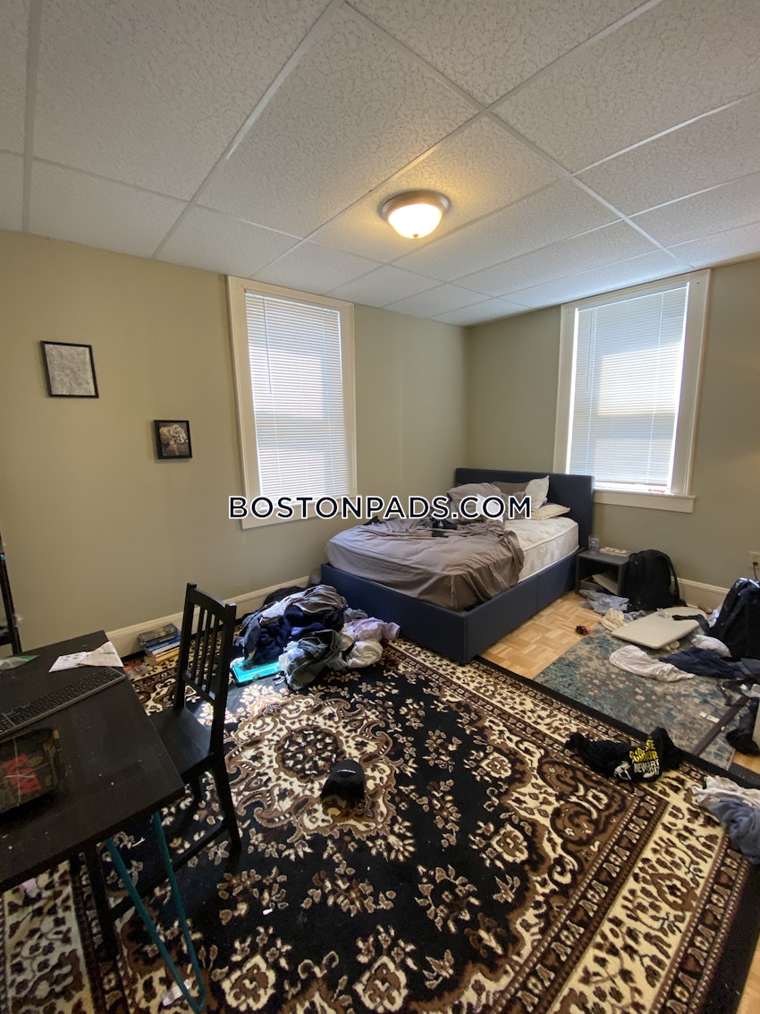 CAMBRIDGE - CENTRAL SQUARE/CAMBRIDGEPORT - 2 Beds, 1 Bath - Image 2