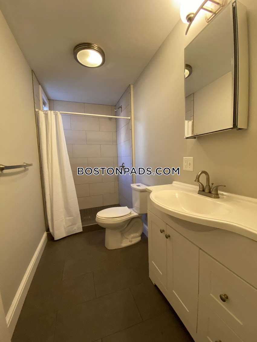 CAMBRIDGE - HARVARD SQUARE - 1 Bed, 1 Bath - Image 19