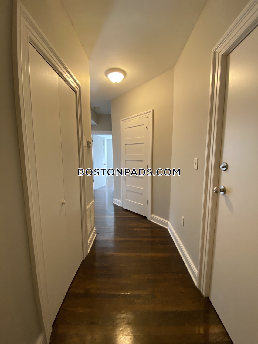 CAMBRIDGE - HARVARD SQUARE - 1 Bed, 1 Bath - Image 9