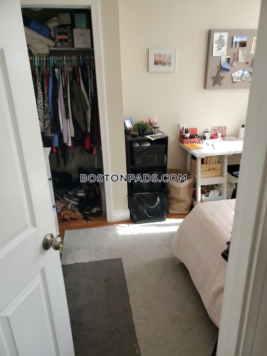 BOSTON - NORTH END - 1 Bed, 1 Bath - Image 16