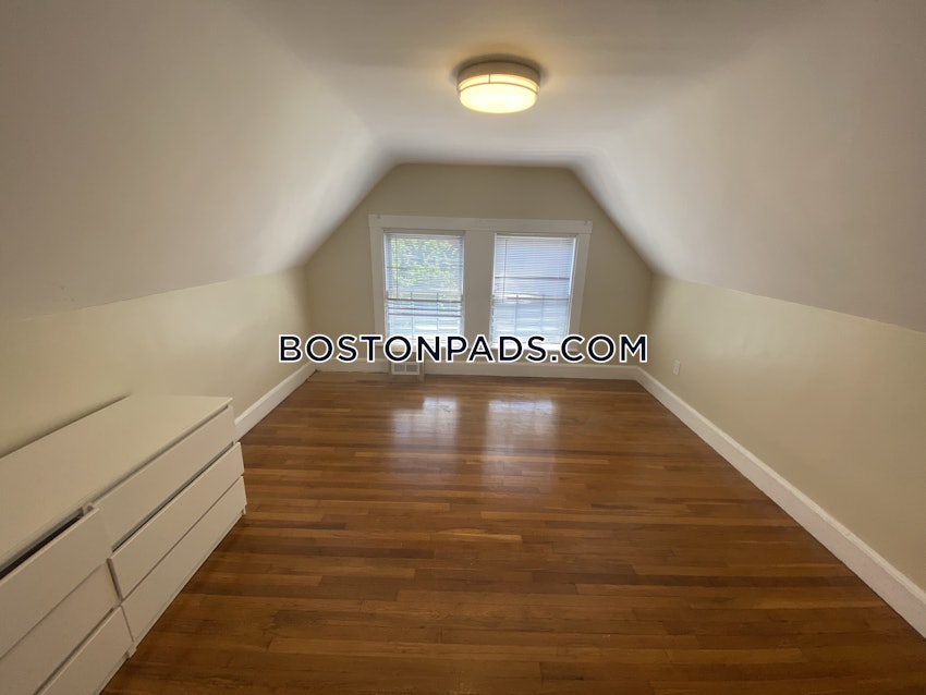 BOSTON - ALLSTON - 4 Beds, 2 Baths - Image 9