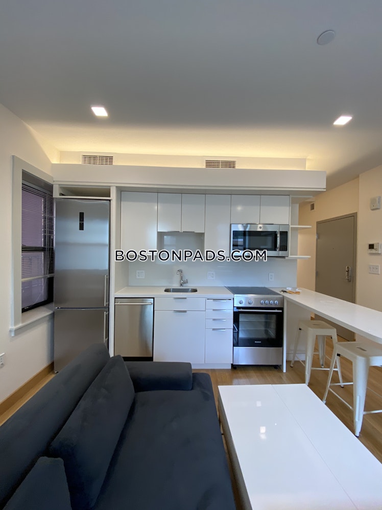 Mount Auburn St., Cambridge