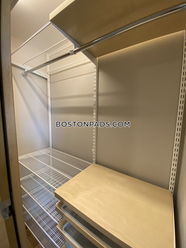 Mount Auburn St., Cambridge