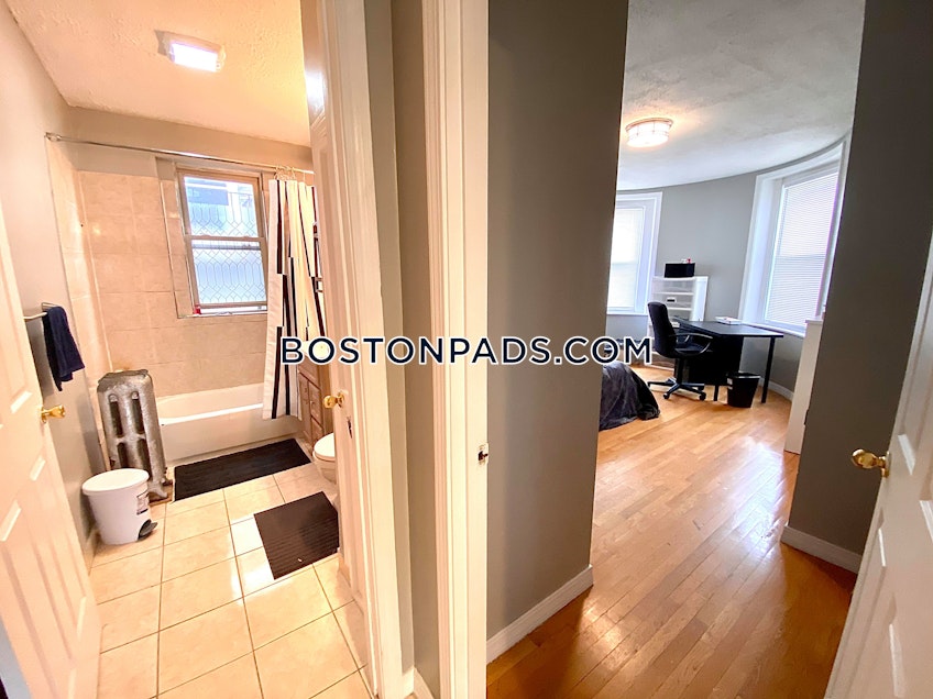 Boston - $4,150+ /month