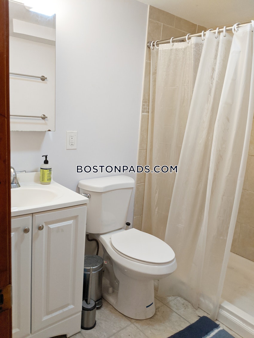 BOSTON - FORT HILL - 3 Beds, 1.5 Baths - Image 5