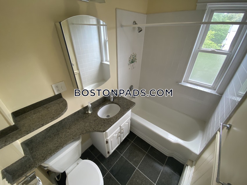 BOSTON - JAMAICA PLAIN - FOREST HILLS - 2 Beds, 1 Bath - Image 9