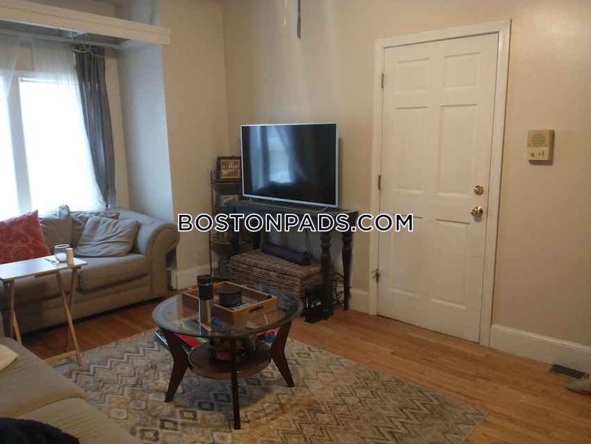 BOSTON - SOUTH BOSTON - EAST SIDE - 3 Beds, 2 Baths - Image 4