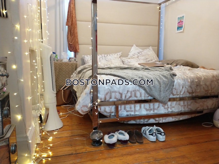 BOSTON - SOUTH BOSTON - WEST SIDE - 3 Beds, 1 Bath - Image 5