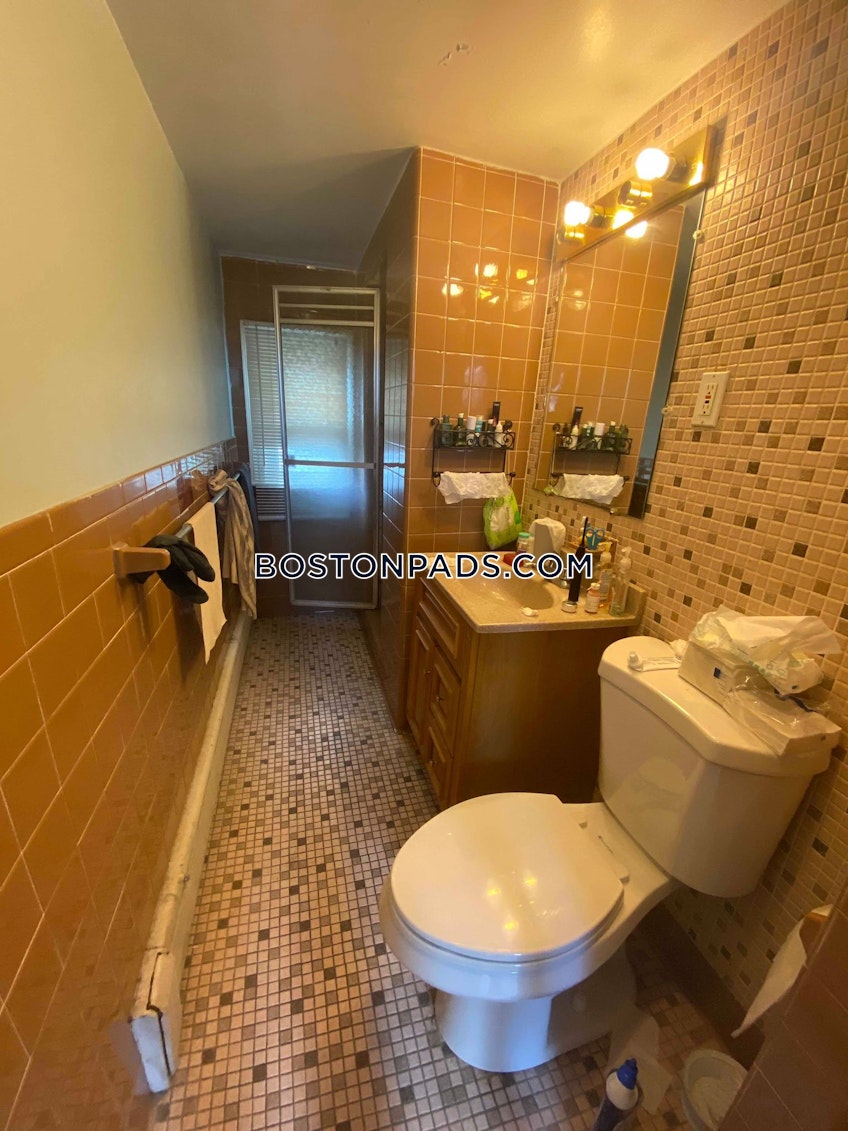 Boston - $4,500+ /month