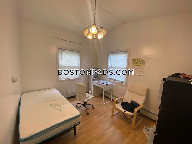 Boston - $4,500+ /mo