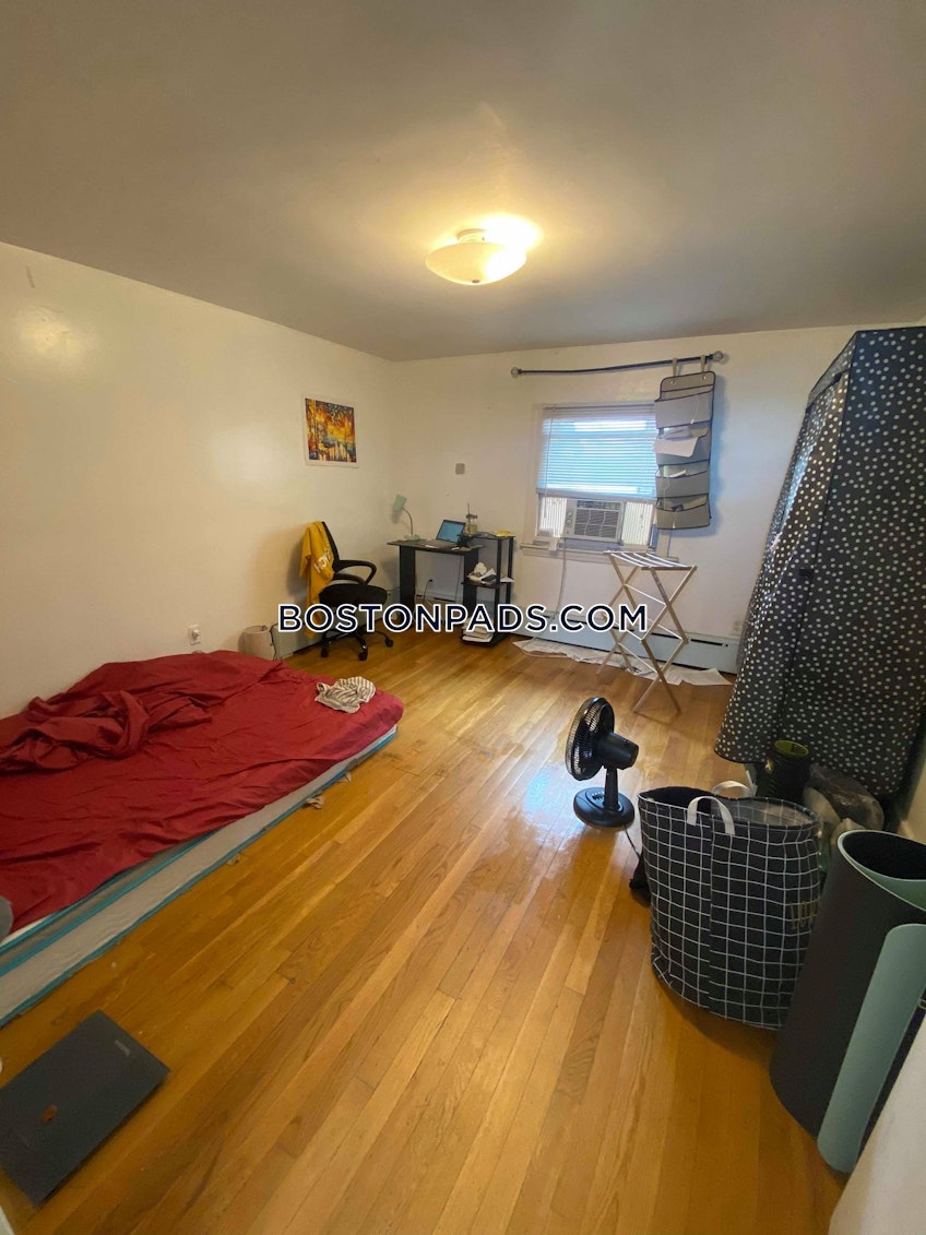 Boston - $4,500+ /month