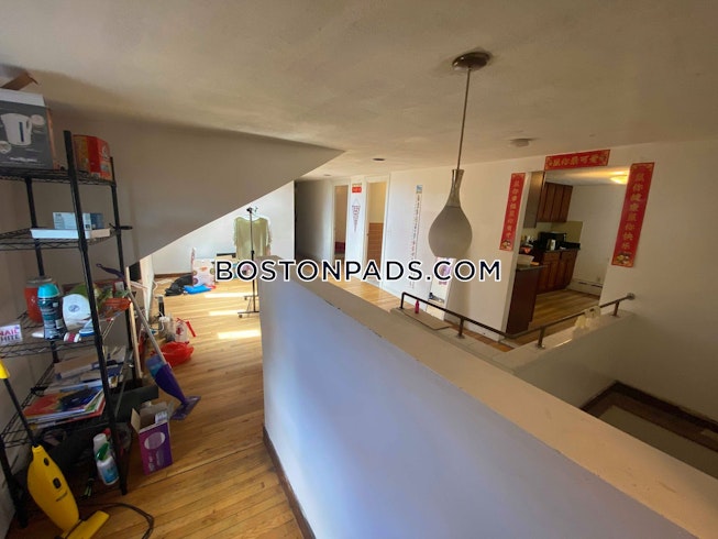 Boston - $4,500+ /mo