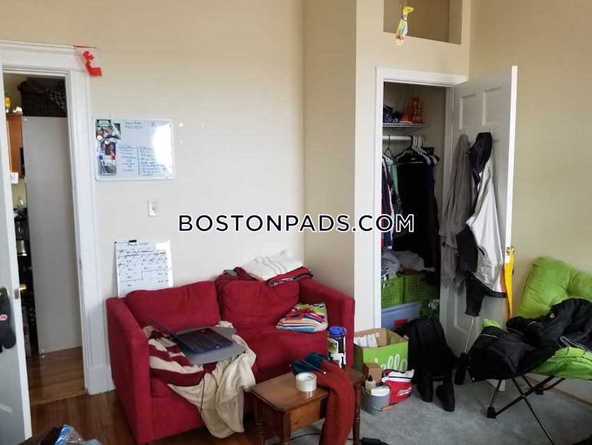 BOSTON - ALLSTON - 2 Beds, 1 Bath - Image 2