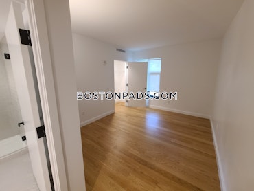 Boston - 2 Beds, 2 Baths