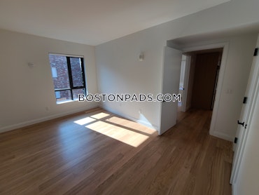 Boston - 2 Beds, 2 Baths