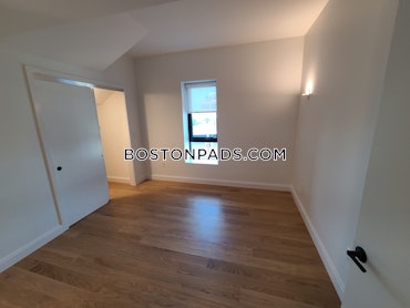 Boston - 2 Beds, 2 Baths