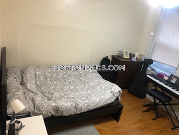 Boston - 2 Beds, 1 Baths