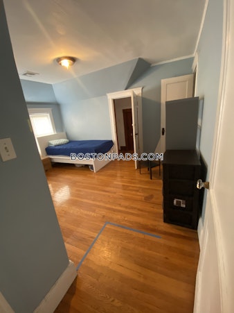 Commonwealth Ave. Newton