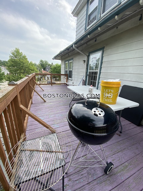 Commonwealth Ave. Newton photo 6