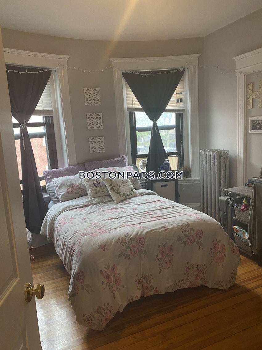 BOSTON - DORCHESTER - ASHMONT - 4 Beds, 1 Bath - Image 9