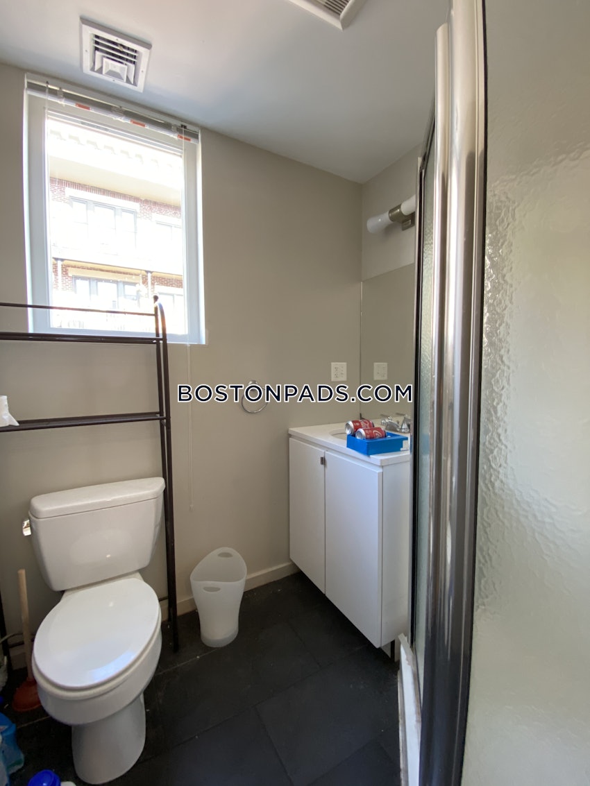 BOSTON - ALLSTON - 5 Beds, 2.5 Baths - Image 62