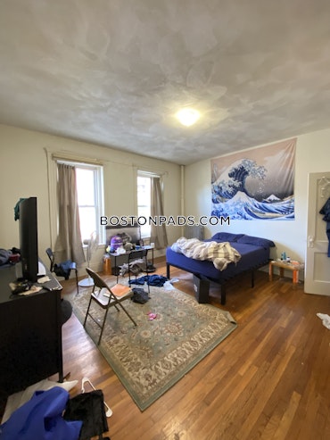 Boston - 2 Beds, 1 Baths