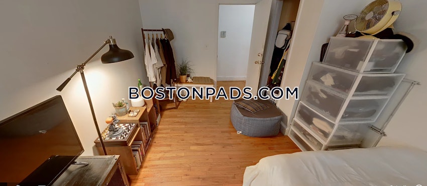 BOSTON - ALLSTON - 4 Beds, 1 Bath - Image 11