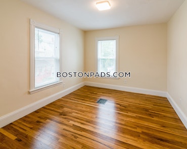 Boston - 5 Beds, 2 Baths