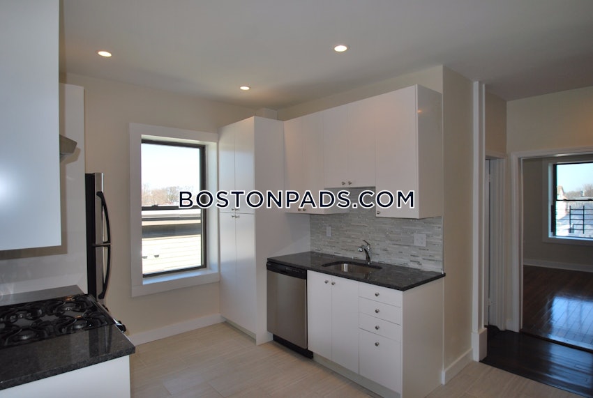 BOSTON - DORCHESTER - UPHAMS CORNER - 3 Beds, 1 Bath - Image 4