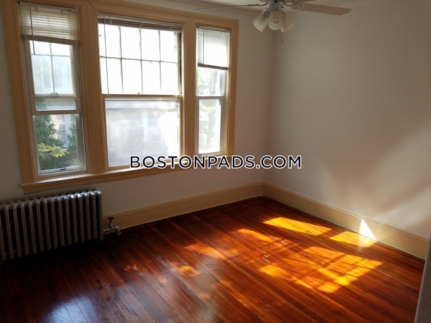 BOSTON - ALLSTON - 5 Beds, 2 Baths - Image 6