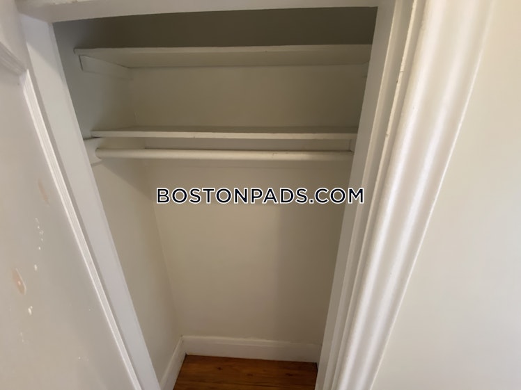 Pleasant St., Malden