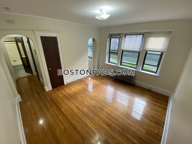 Pleasant St., Malden