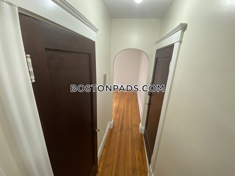 Pleasant St., Malden