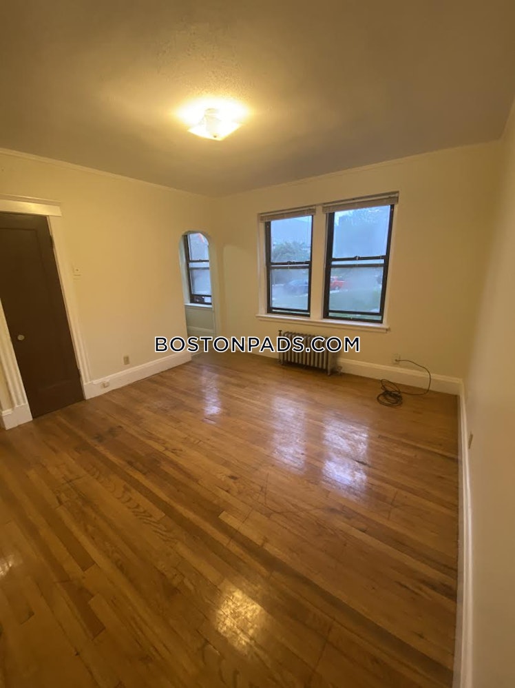 Pleasant St., Malden