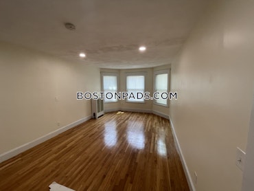 Boston - 4 Beds, 2 Baths