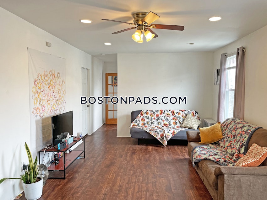 BOSTON - ALLSTON - 6 Beds, 2 Baths - Image 12