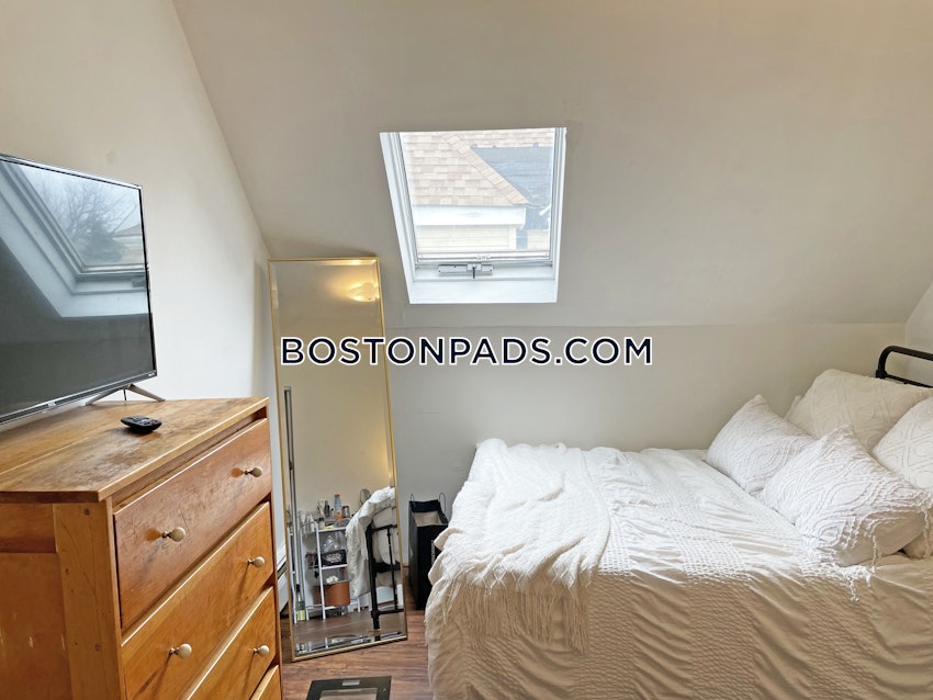 BOSTON - ALLSTON - 6 Beds, 2 Baths - Image 11