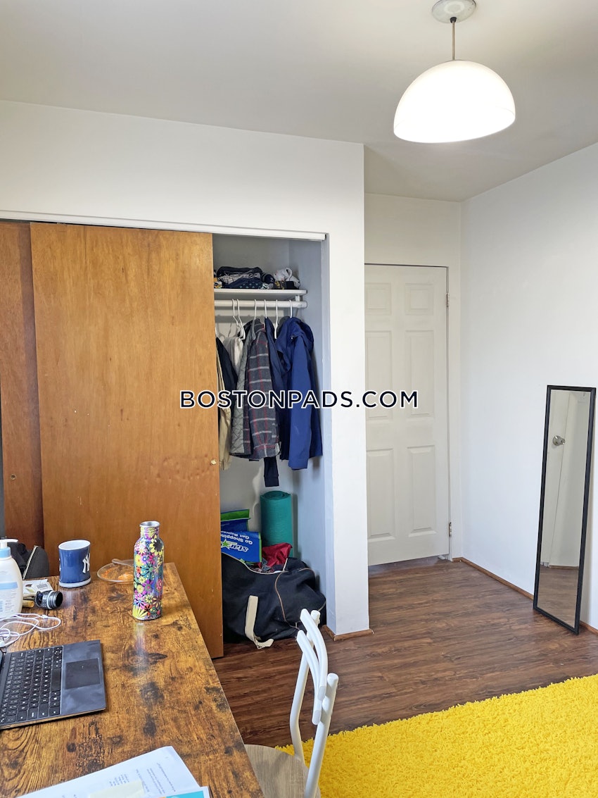 BOSTON - ALLSTON - 6 Beds, 2 Baths - Image 7