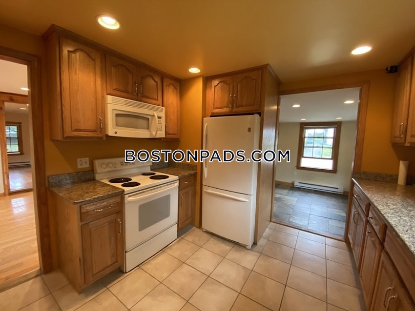 WALTHAM - 2 Beds, 1 Bath - Image 1