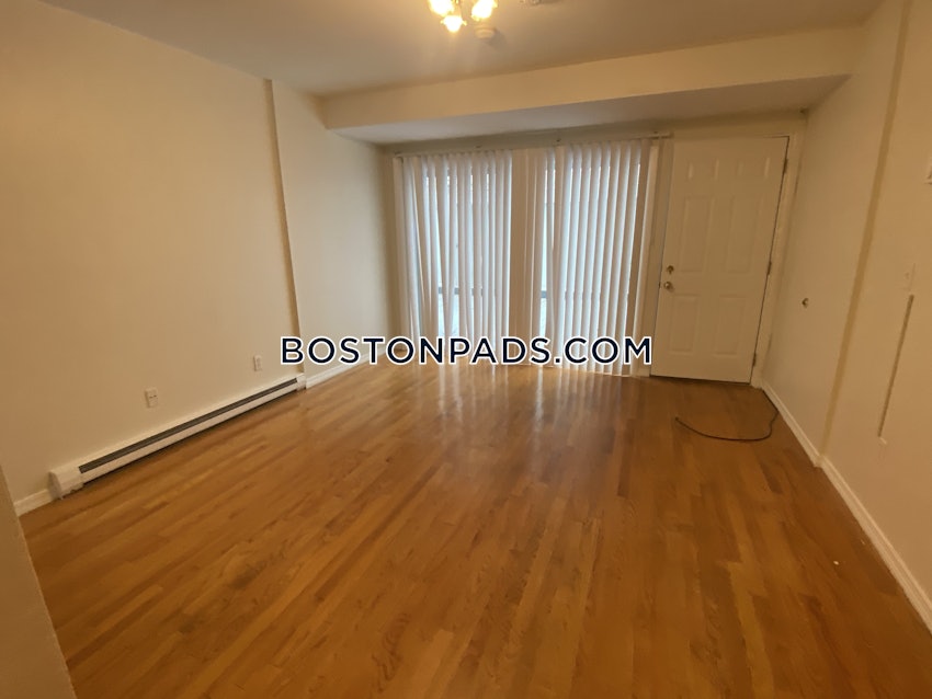 BOSTON - NORTHEASTERN/SYMPHONY - 1 Bed, 1 Bath - Image 3