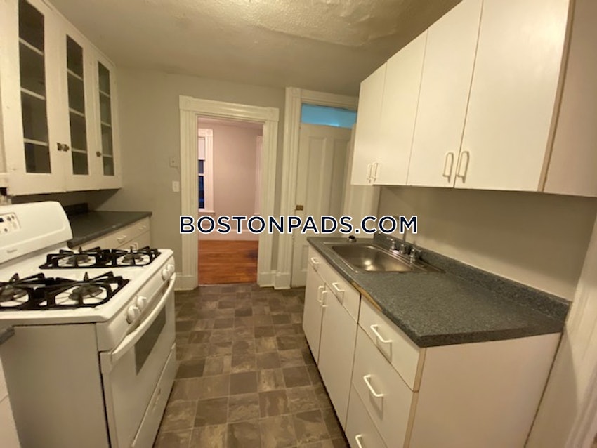 BOSTON - HYDE PARK - 1 Bed, 1 Bath - Image 4