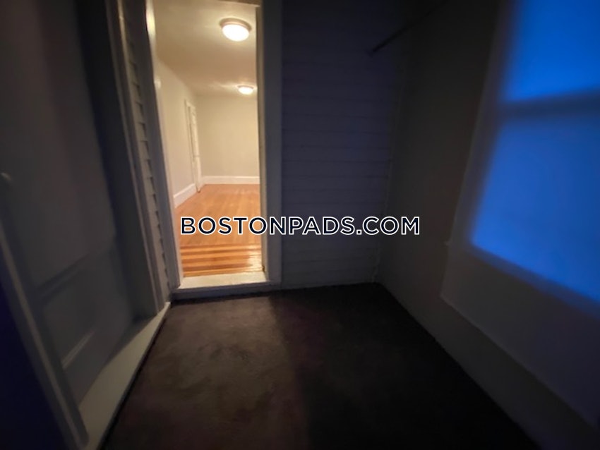 BOSTON - HYDE PARK - 1 Bed, 1 Bath - Image 15