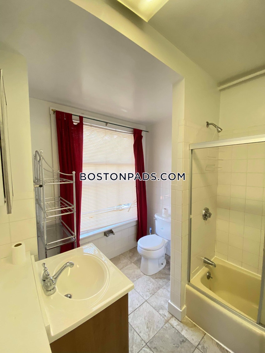 CAMBRIDGE - INMAN SQUARE - Studio , 1 Bath - Image 6