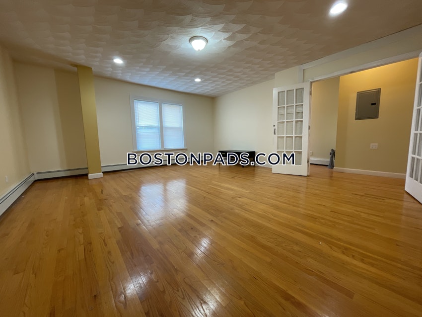 BOSTON - LOWER ALLSTON - 3 Beds, 1 Bath - Image 10