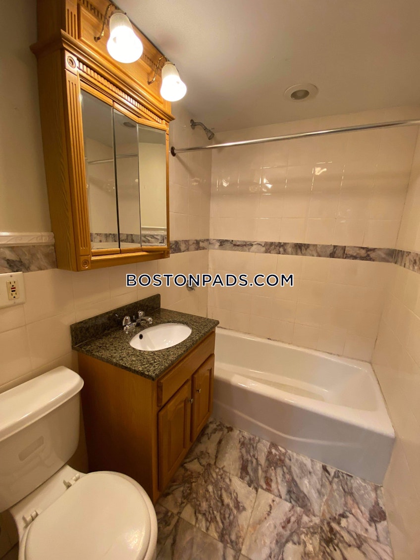 Boston - $5,400+ /month