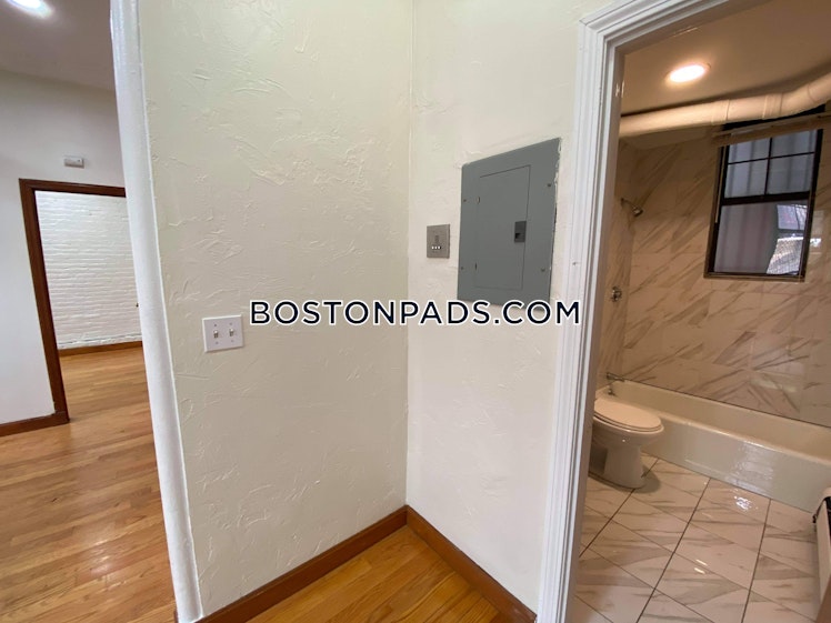 Hemenway St., Boston