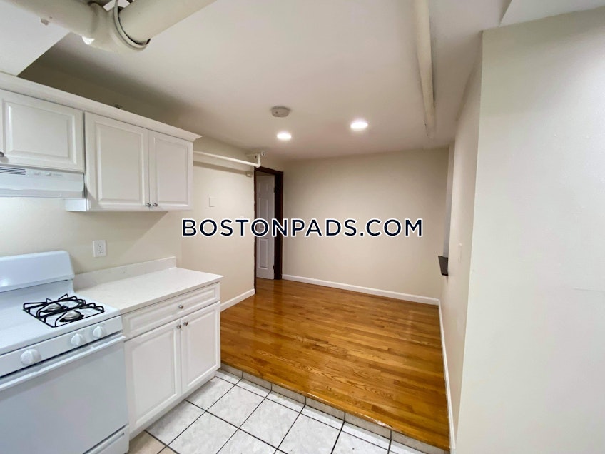Boston - $3,500+ /month