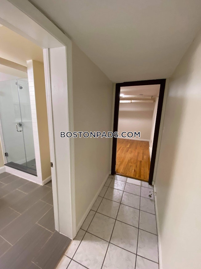 Boston - $3,500+ /mo